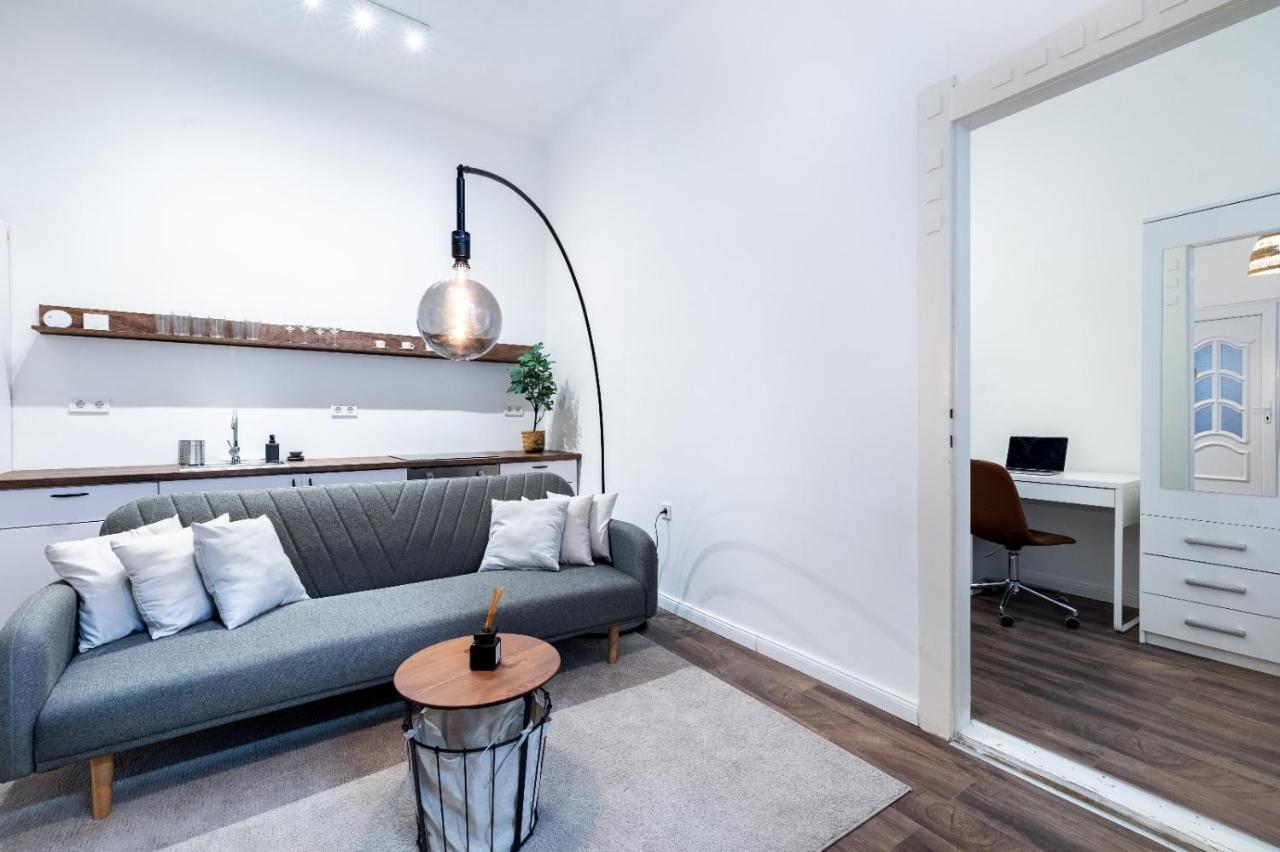 Stylish Central Apartment Будапеща Екстериор снимка