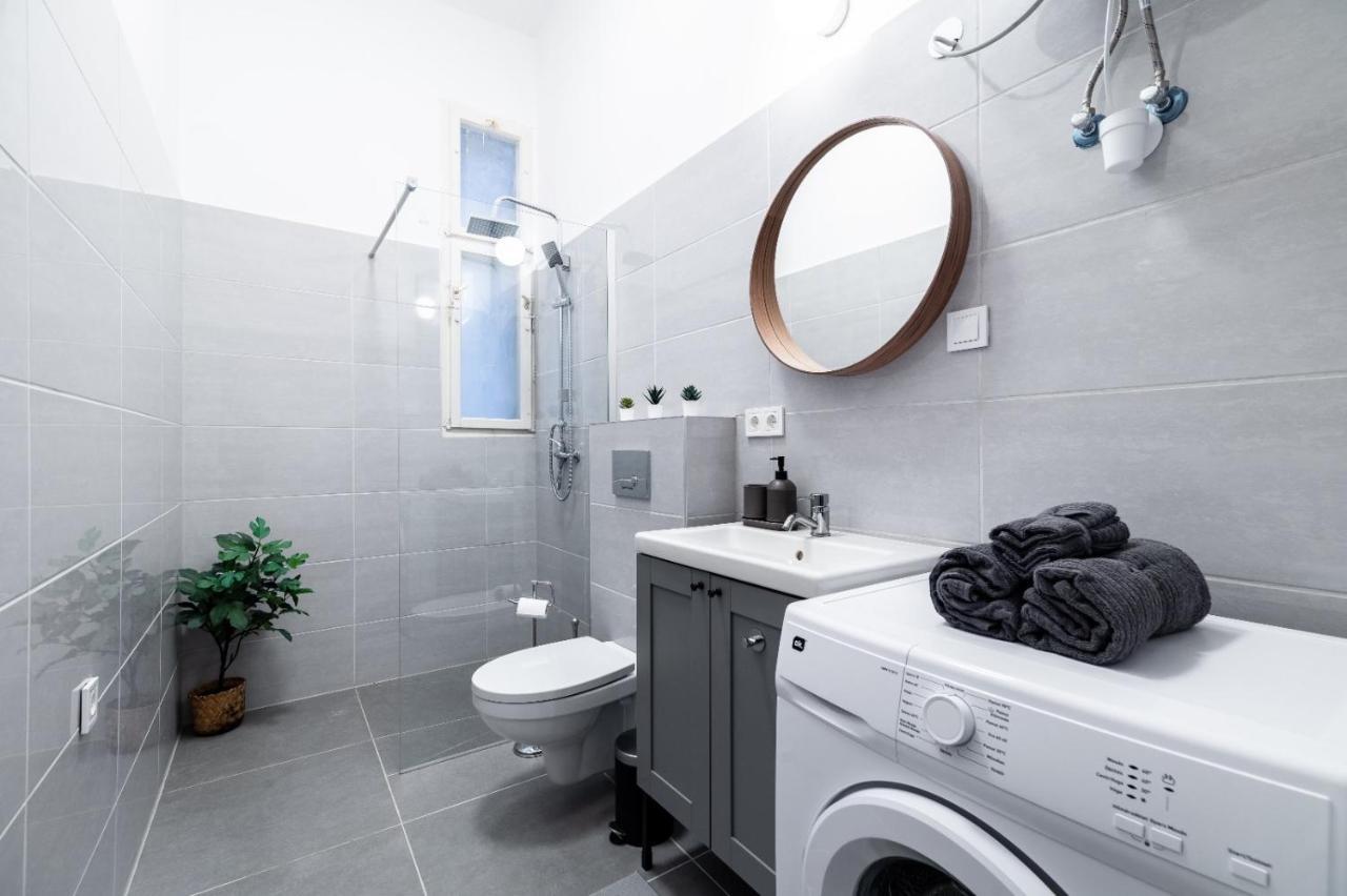 Stylish Central Apartment Будапеща Екстериор снимка